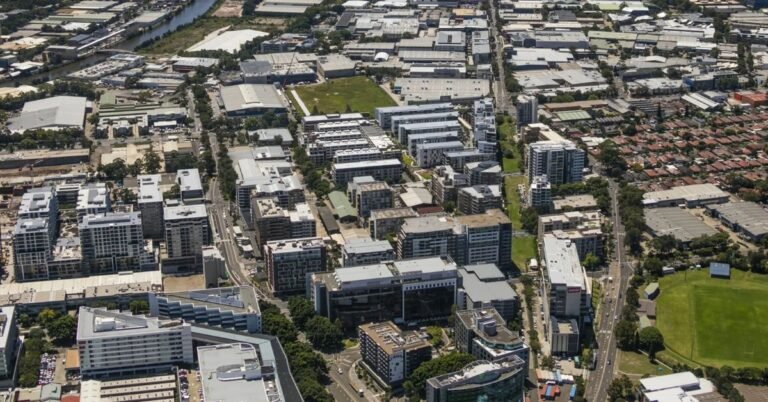 Qantas Airlines Headquarters Whereabouts & Operations